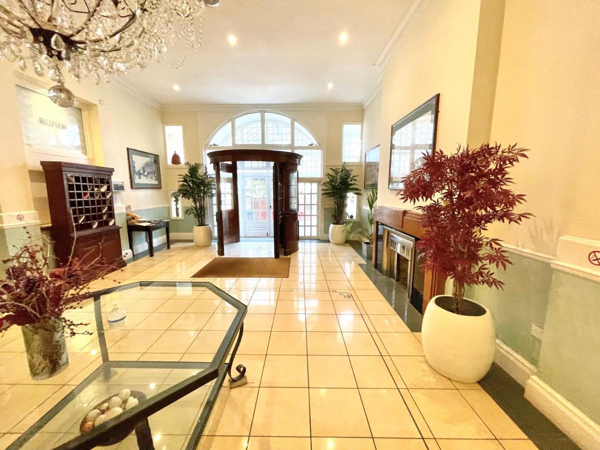 Sea View Family Stay By Beach Gym & Parking Bournemouth Kültér fotó
