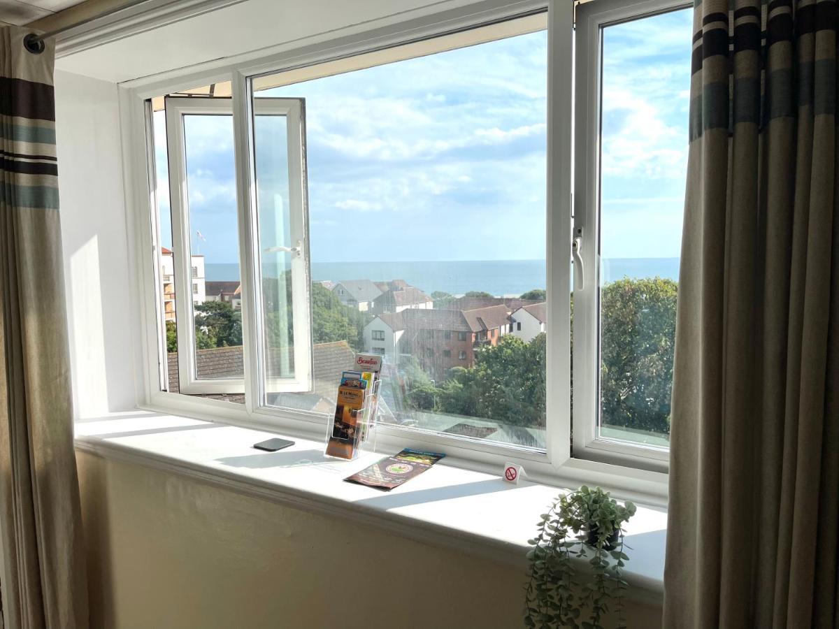 Sea View Family Stay By Beach Gym & Parking Bournemouth Kültér fotó