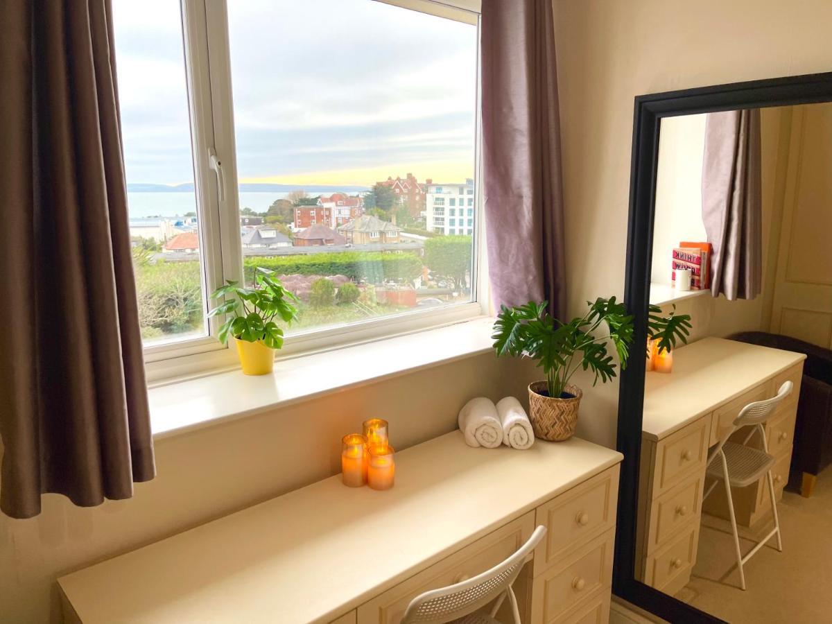 Sea View Family Stay By Beach Gym & Parking Bournemouth Kültér fotó