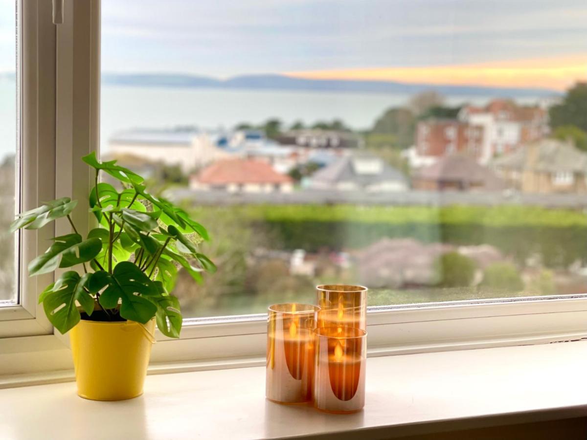 Sea View Family Stay By Beach Gym & Parking Bournemouth Kültér fotó